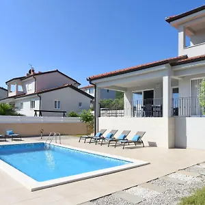 https://villa-marine-yourcroatiaholiday.in-istria.net